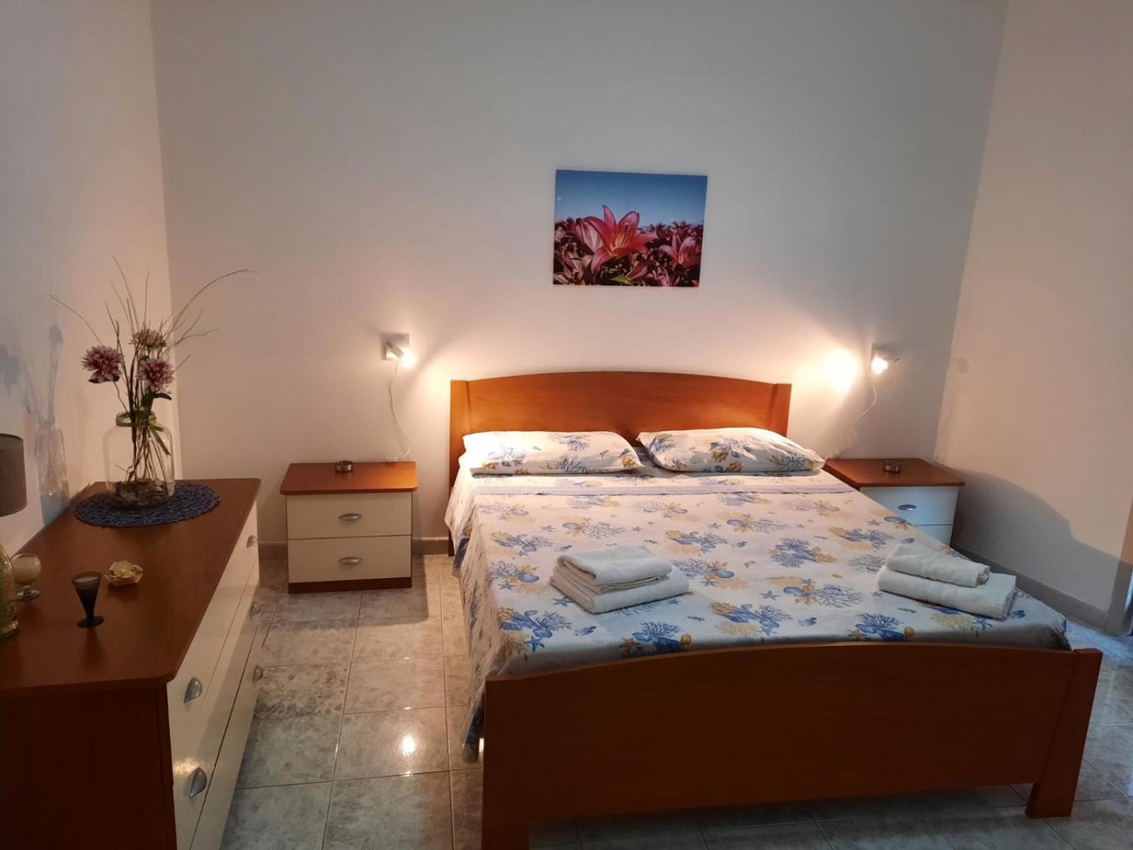 Ai Monachelli Bed & Breakfast Bolognetta ภายนอก รูปภาพ